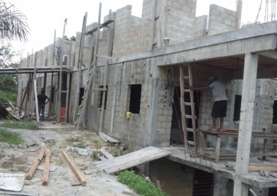 Construction du centre hospitalier chrétien d'okoloasi